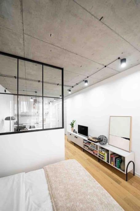 Nook 3 Victoriei New Building With Parking And Security Apartament *