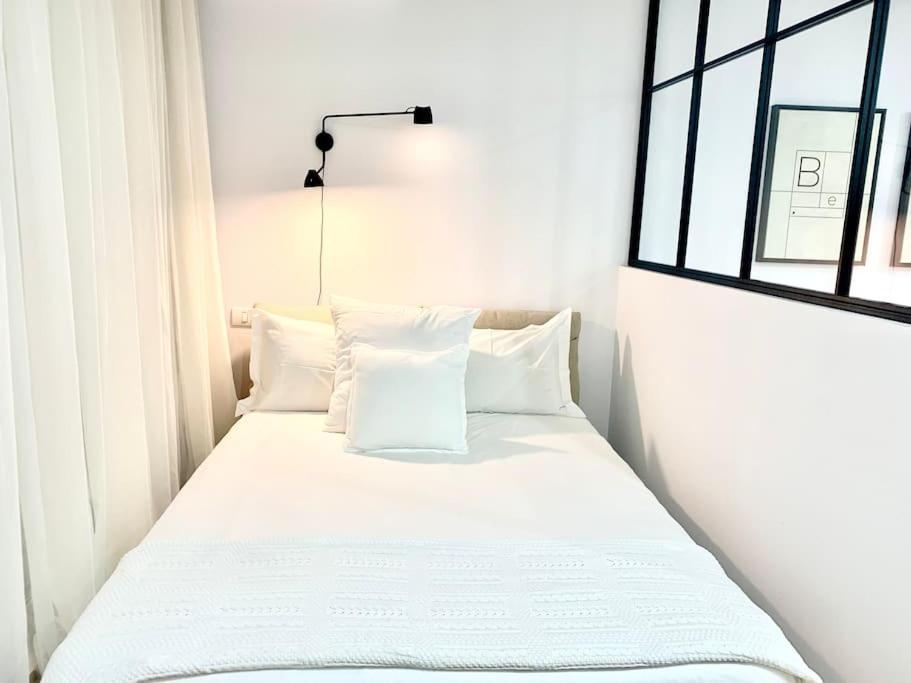 Nook 3 Victoriei New Building With Parking And Security Apartament *